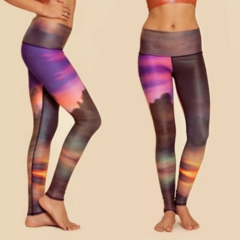TEEKI Sunset Hot Pants Leggings Legging small